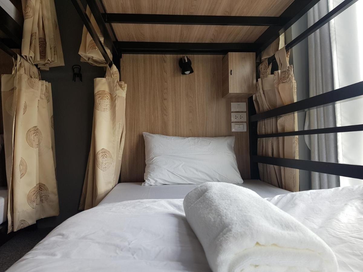 Sleep To Fly Hotel & Hostel Suvarnabhumi Airport Bangkok Eksteriør bilde