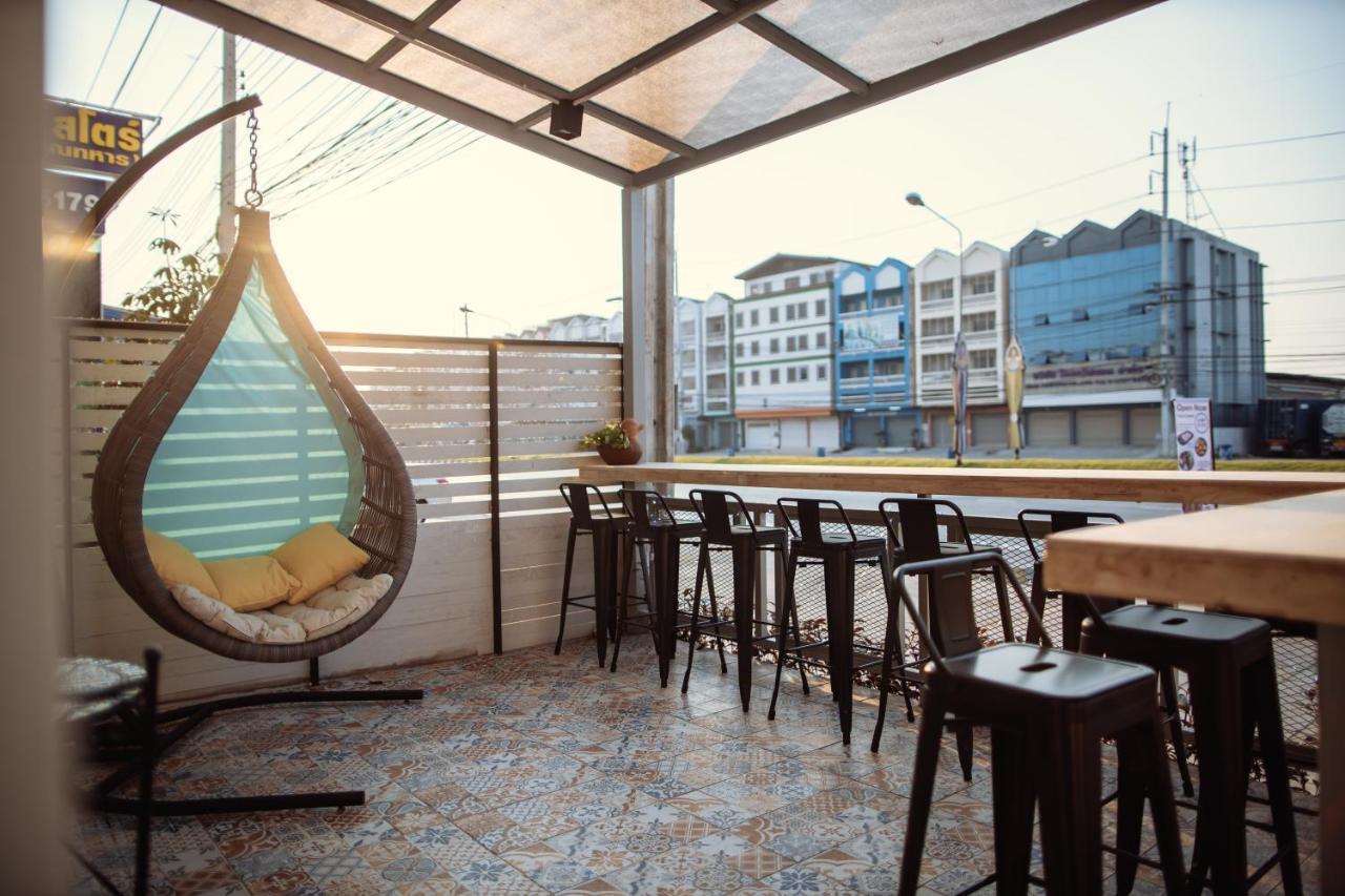 Sleep To Fly Hotel & Hostel Suvarnabhumi Airport Bangkok Eksteriør bilde