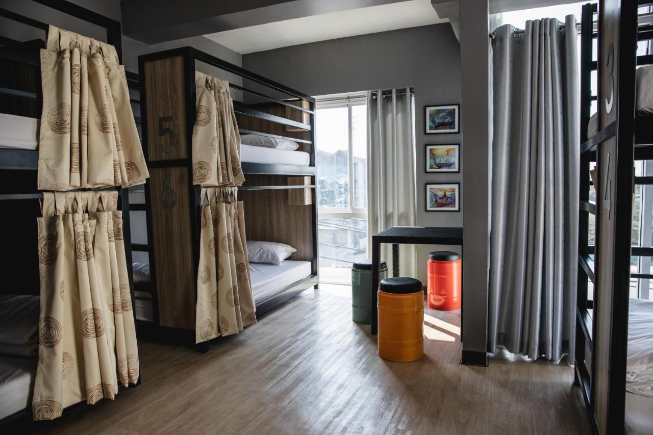 Sleep To Fly Hotel & Hostel Suvarnabhumi Airport Bangkok Eksteriør bilde