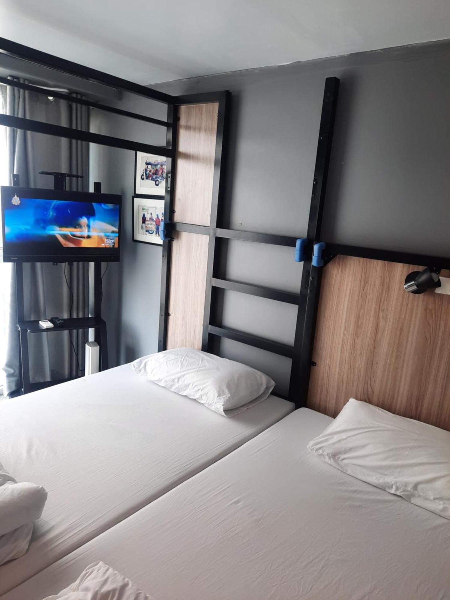 Sleep To Fly Hotel & Hostel Suvarnabhumi Airport Bangkok Eksteriør bilde
