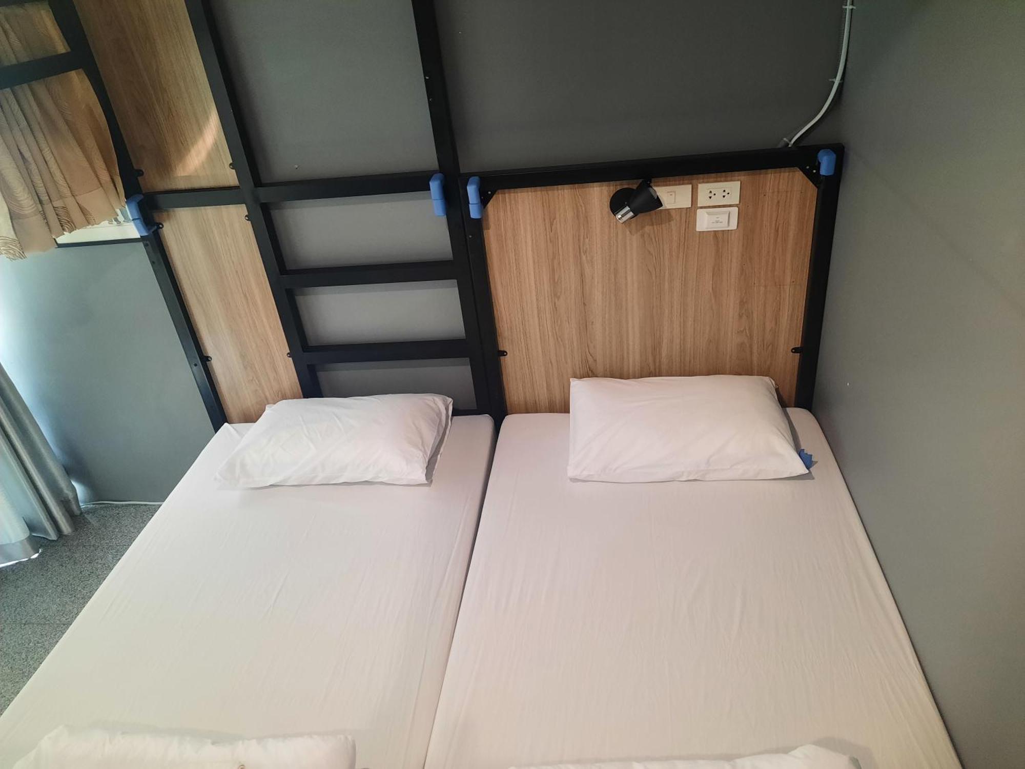 Sleep To Fly Hotel & Hostel Suvarnabhumi Airport Bangkok Eksteriør bilde